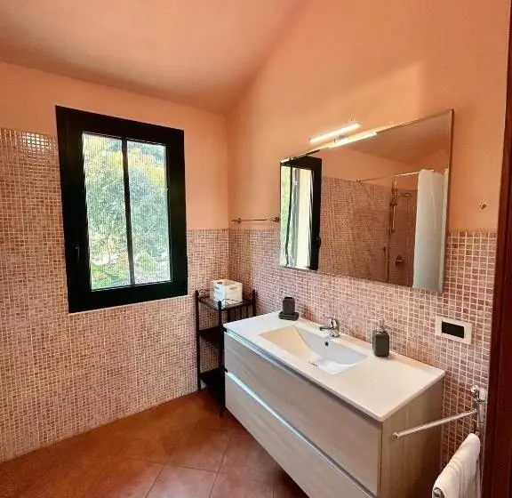 テラス付き１ベッドルームアパートメント, Agriturismo Azzurra Biricchina