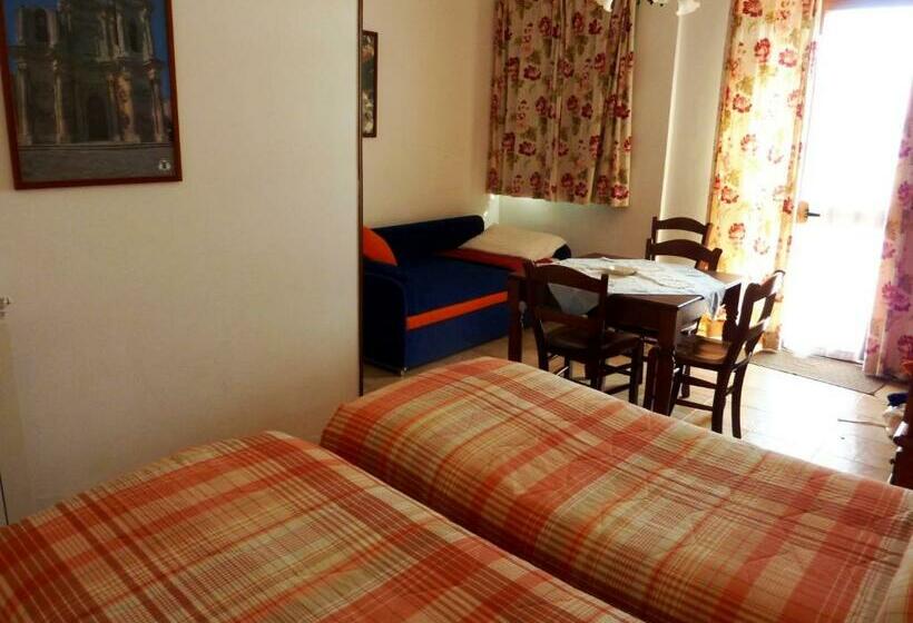 חדר קלאסי לשלושה, Agriturismo Limoneto