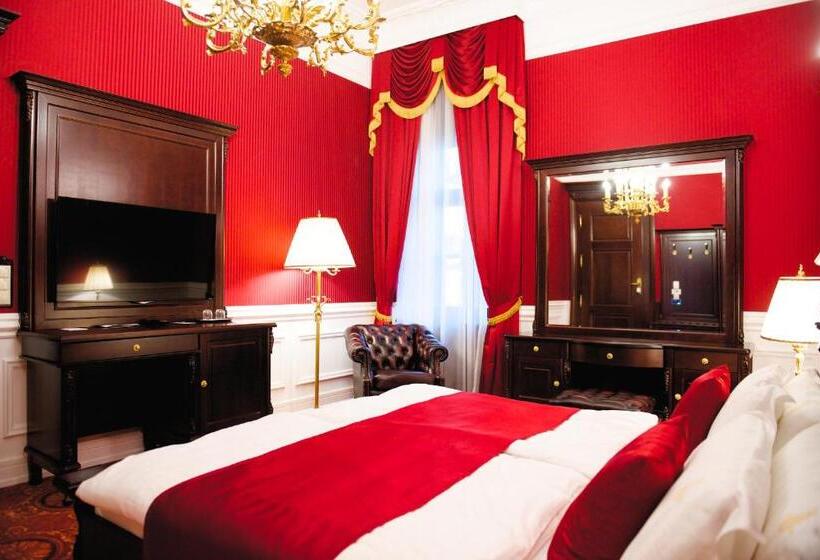 豪华房间, Forgách Kastély