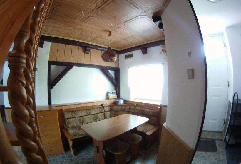 Апартаменты 2 Спальни, Penzion Ok