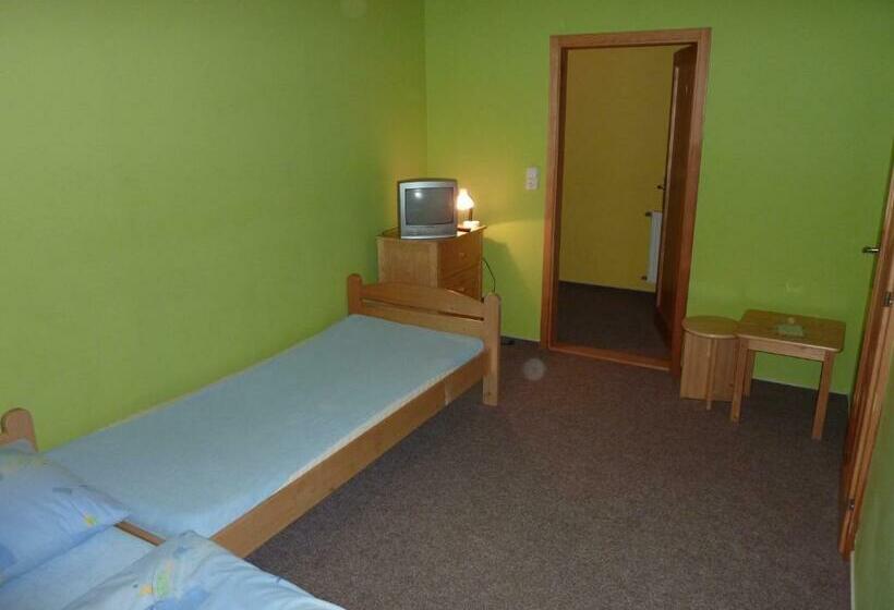 スタンダードトリプルルーム, Relax Centrum Gól