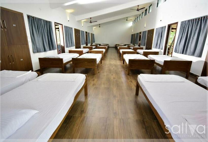 ルームシェアのワンベッド, Sattva The Awakening Garden