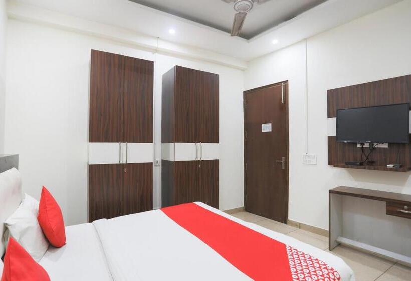 Quarto Triplo Clássico, Flagship Hotel Sanfot