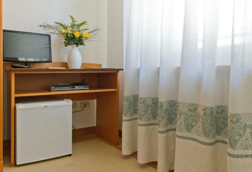 标准间, Albergo Roma