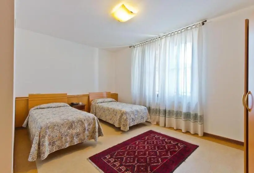 スタンダードルーム, Albergo Roma