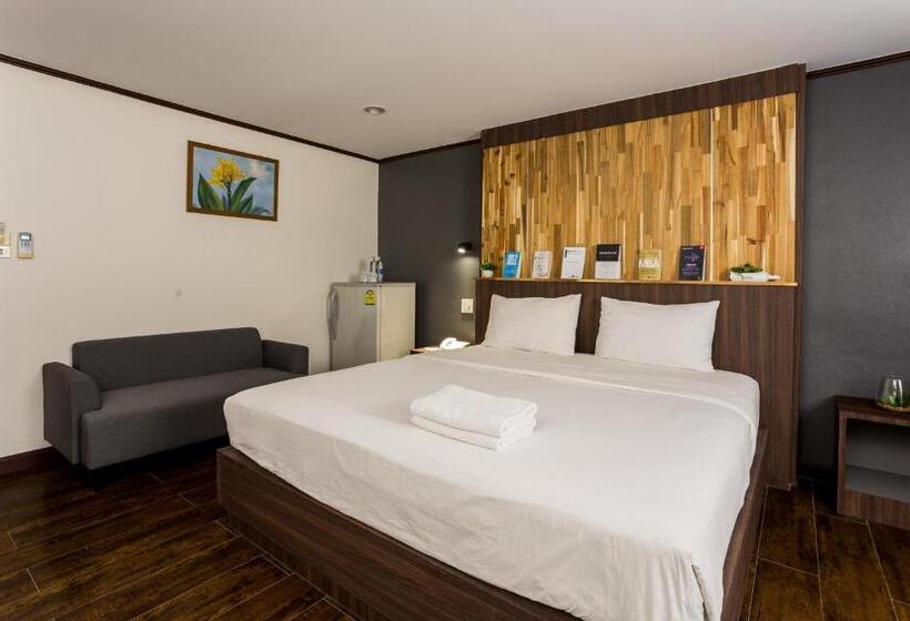 キングサイズベッドのスタンダードルーム, Phimai Paradise Boutique