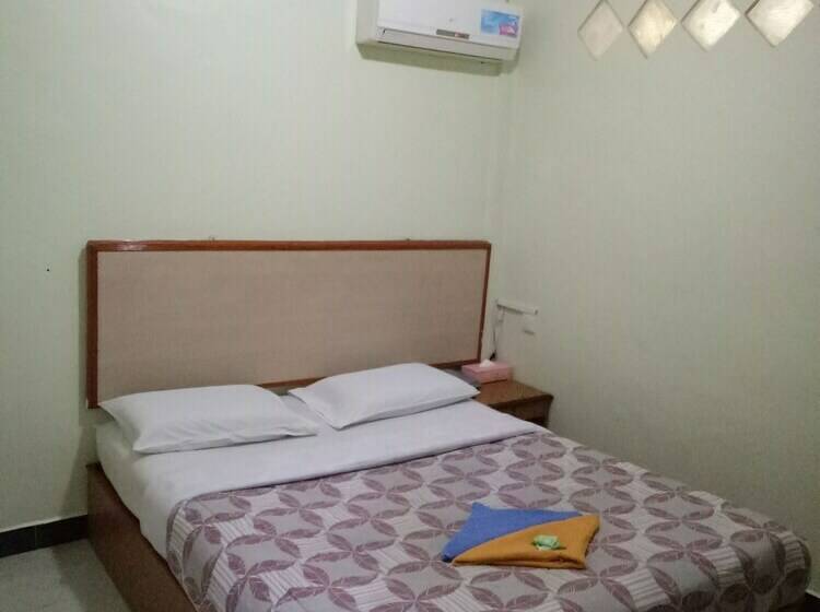 חדר סטנדרט, Super 888