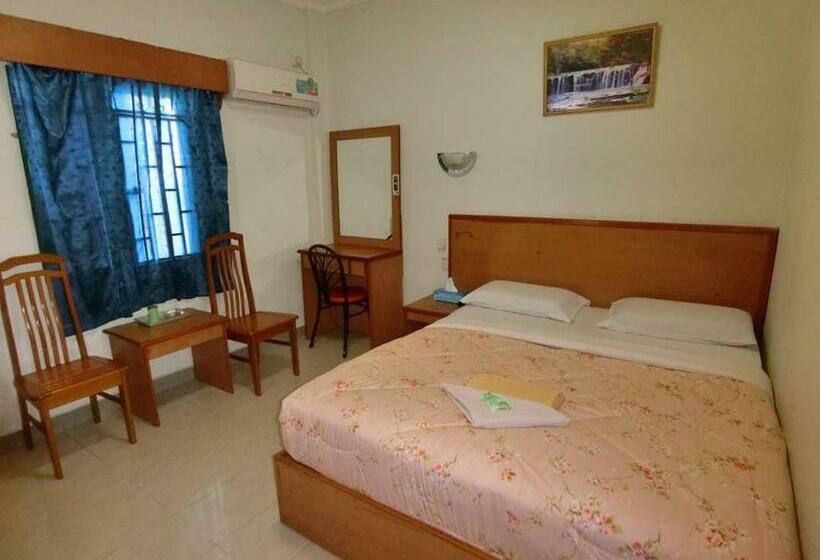 חדר דלוקס, Super 888