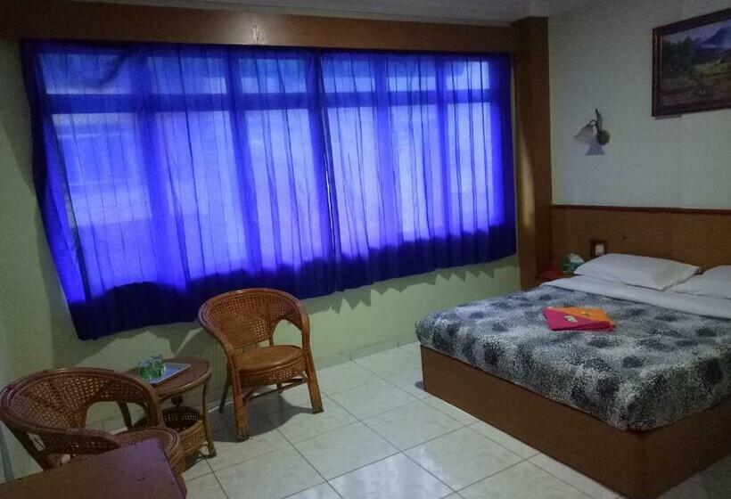 חדר דלוקס, Super 888