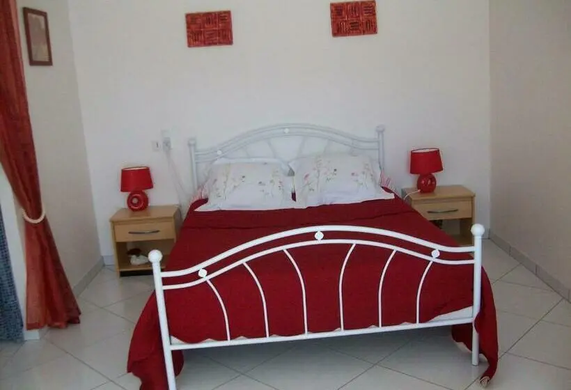 スタンダードルーム, Chambres D Hotes La Belle Taille