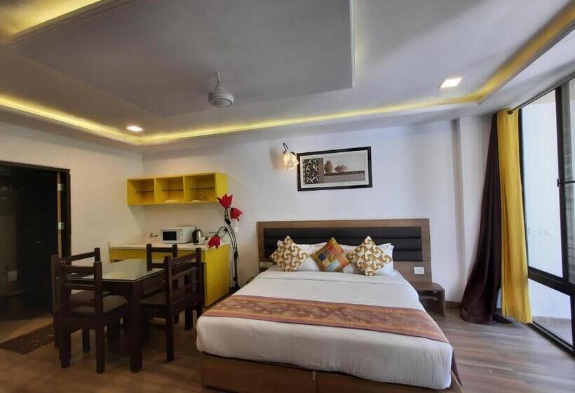 اتاق استاندارد با چشم‌انداز کوهستان, Haut Monde Hill Stream Resort And Spa