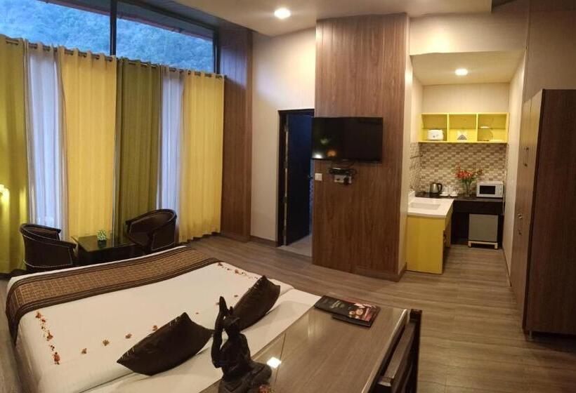 اتاق استاندارد با چشم‌انداز کوهستان, Haut Monde Hill Stream Resort And Spa