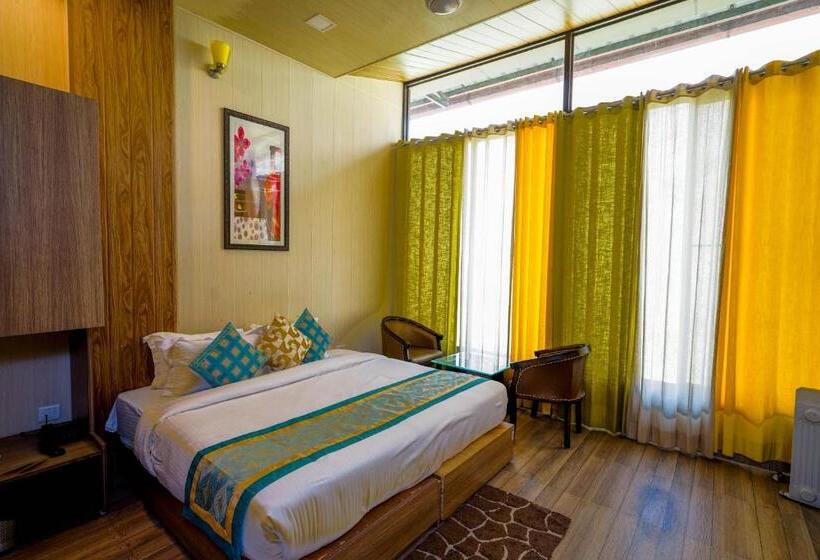 اتاق استاندارد با چشم‌انداز کوهستان, Haut Monde Hill Stream Resort And Spa