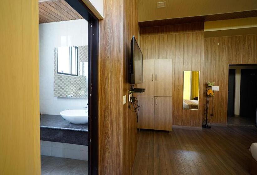 اتاق استاندارد با چشم‌انداز کوهستان, Haut Monde Hill Stream Resort And Spa