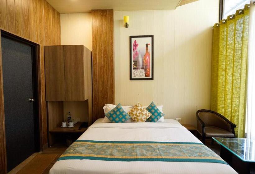 اتاق استاندارد با چشم‌انداز کوهستان, Haut Monde Hill Stream Resort And Spa