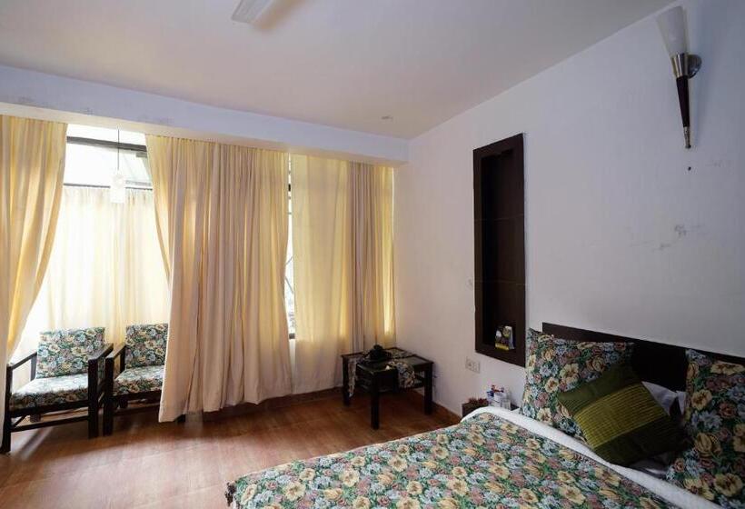 اتاق استاندارد با چشم‌انداز باغ, Haut Monde Hill Stream Resort And Spa