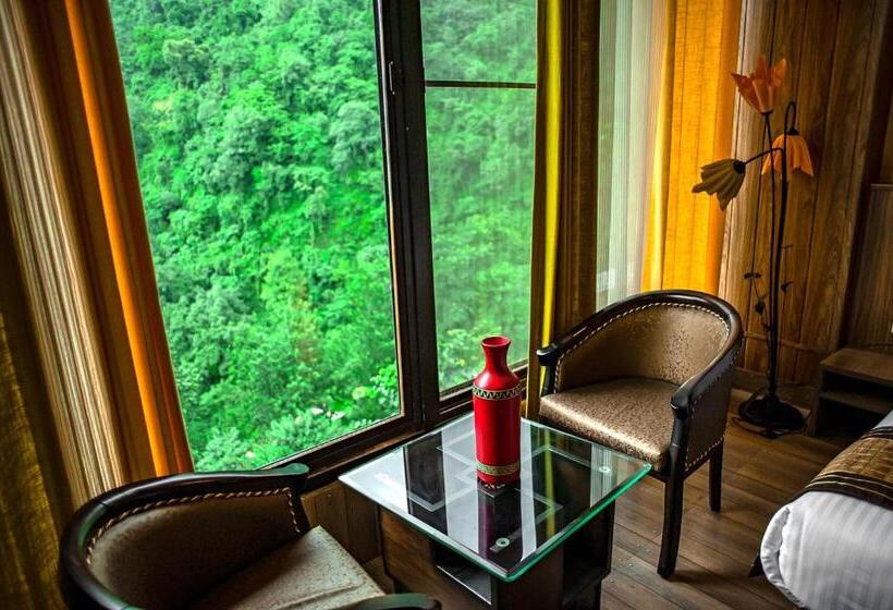 اتاق استاندارد با تخت بزرگ, Haut Monde Hill Stream Resort And Spa