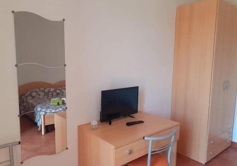 이코노미 룸, Bena E Traes