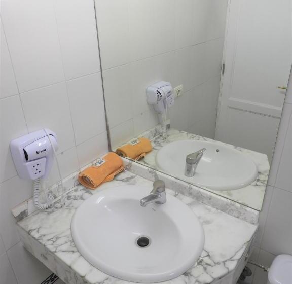 スタンダードシティビュールーム, Bungalows Parque Nogal