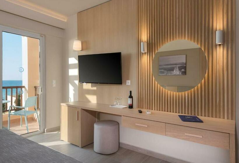 Семейный Номер Вид на Бассейн, Horizon Beach Resort