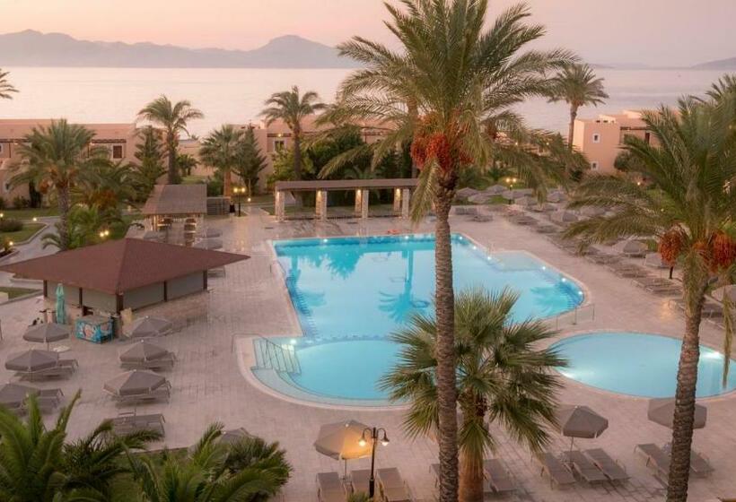 חדר משפחתי נוף לבריכה, Horizon Beach Resort