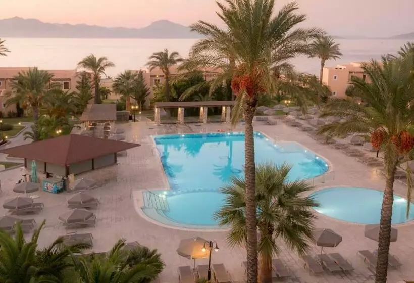 プールビューファミリールーム, Horizon Beach Resort