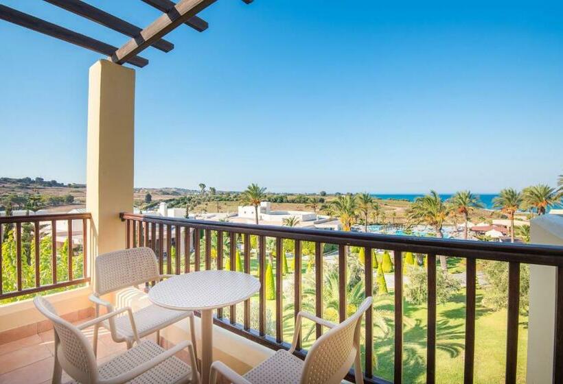 חדר סטנדרט צדדי נוף לים, Horizon Beach Resort