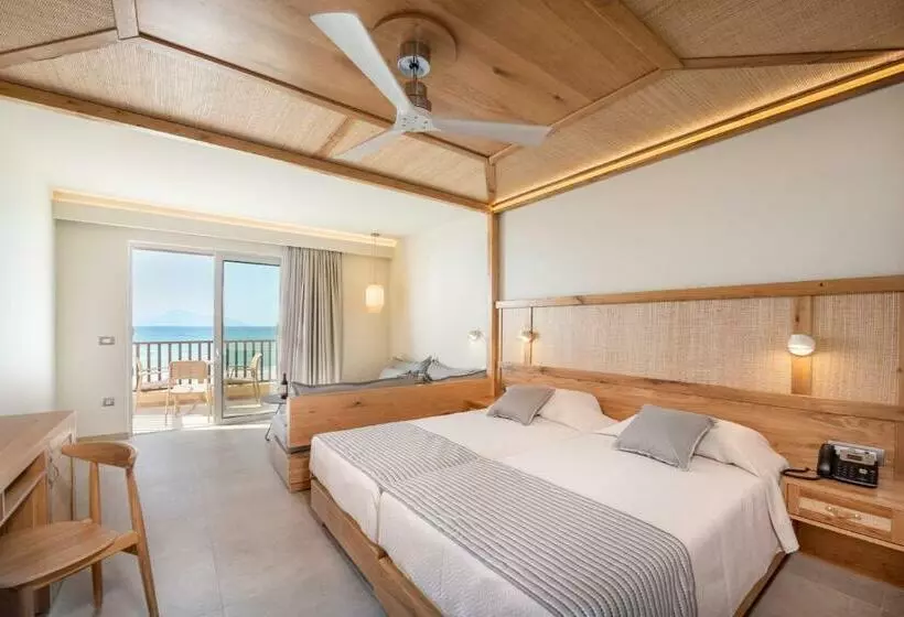 オーシャンビュースーペリアールーム, Horizon Beach Resort