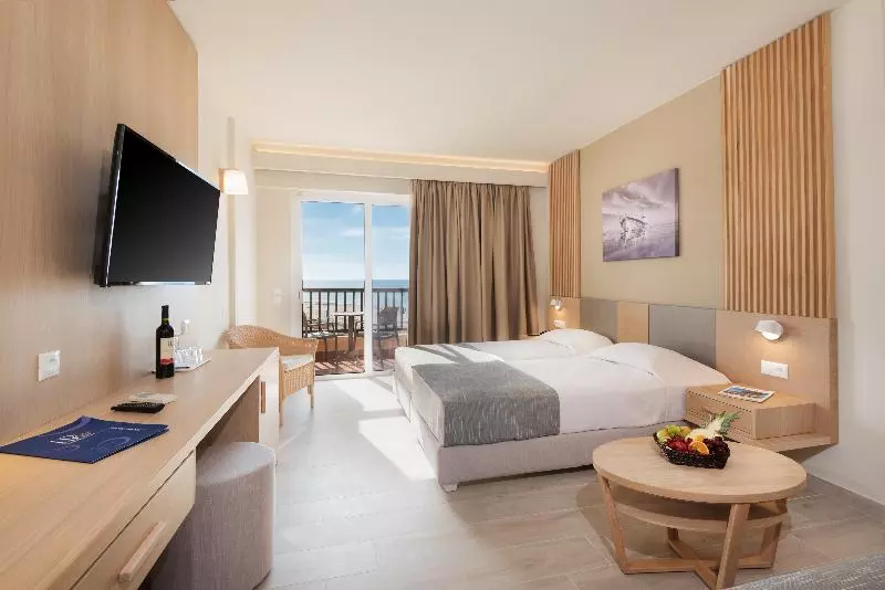 オーシャンビュースタンダードルーム, Horizon Beach Resort