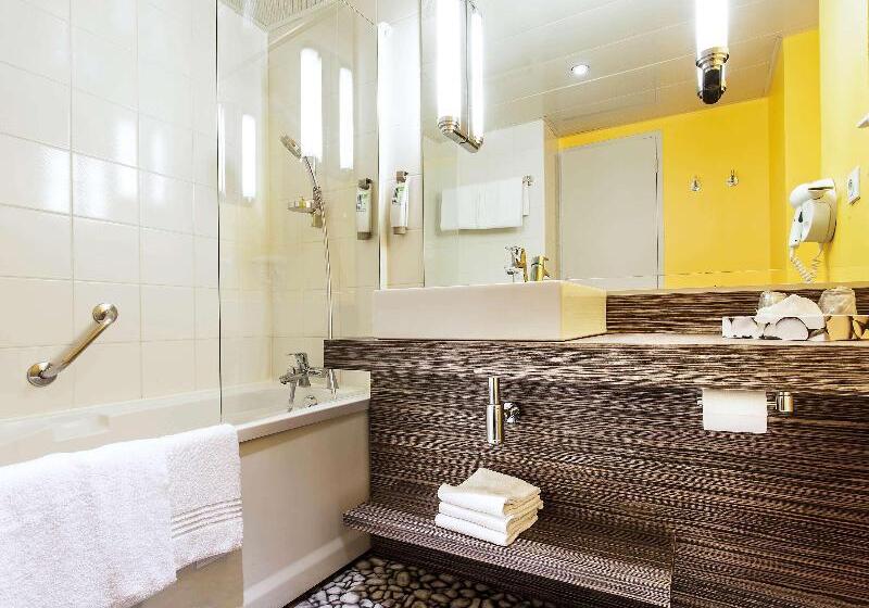 חדר משפחתי נוף לבריכה, Horizon Beach Resort