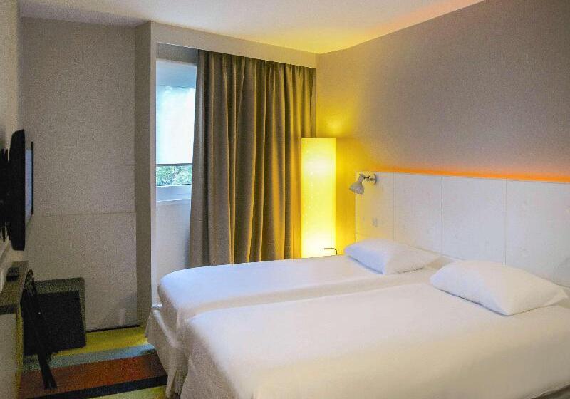 חדר משפחתי נוף לבריכה, Horizon Beach Resort