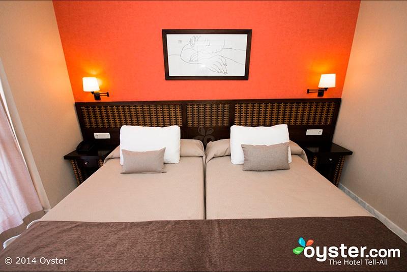 Полулюкс, Holiday Premium Resort