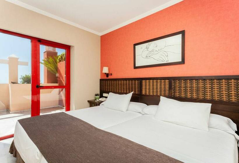 Полулюкс, Holiday Premium Resort