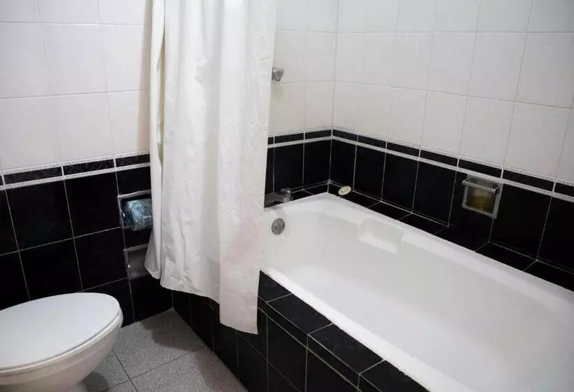 اتاق استاندارد با تخت بزرگ, Lois Veracruz