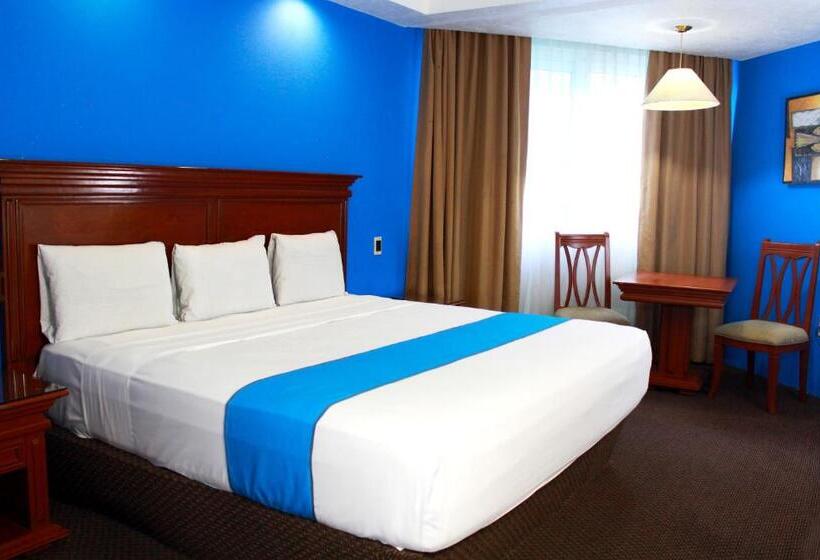 غرفة قياسية سرير كينج, Lois Veracruz