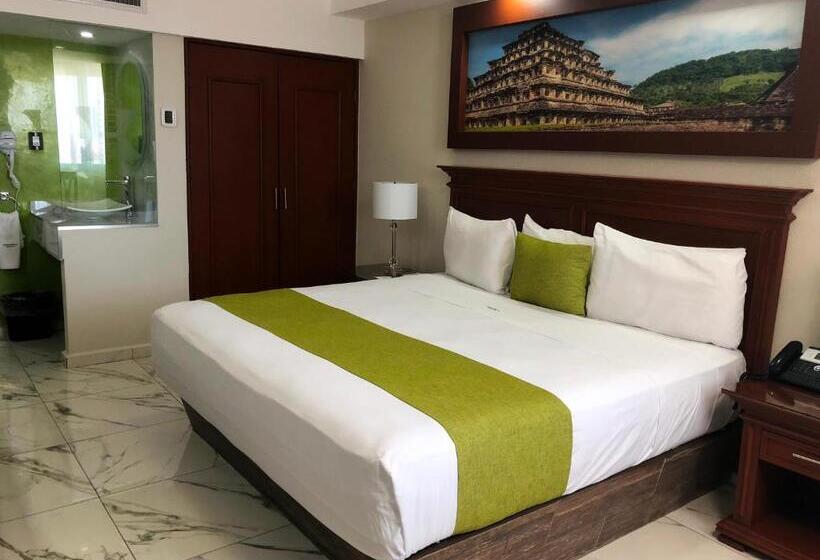 غرفة ديلوكس سرير كينج, Lois Veracruz