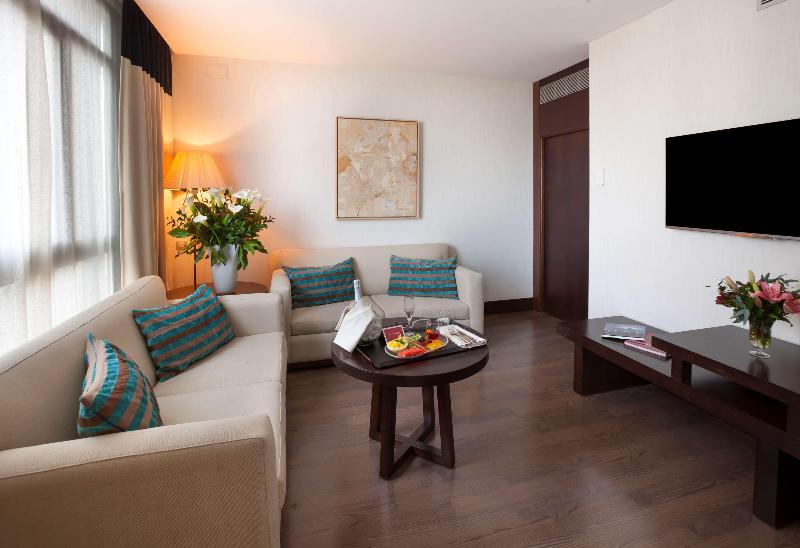 سوییت جونیور, NH Collection Sevilla
