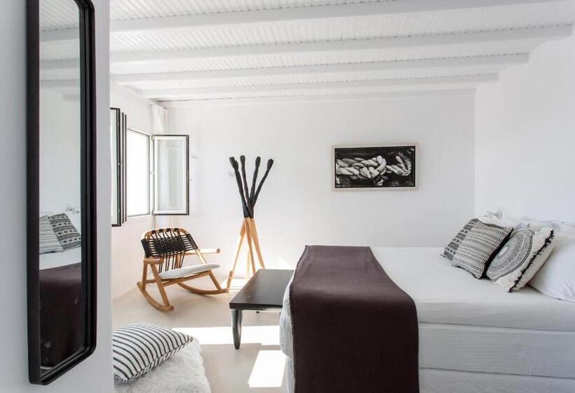 带按摩浴缸和海景的套房, Ostraco Suites