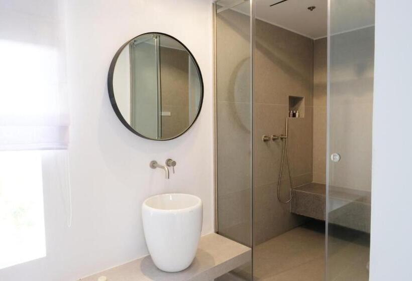 Люкс Вид на Море с Гидромассажем, Ostraco Suites