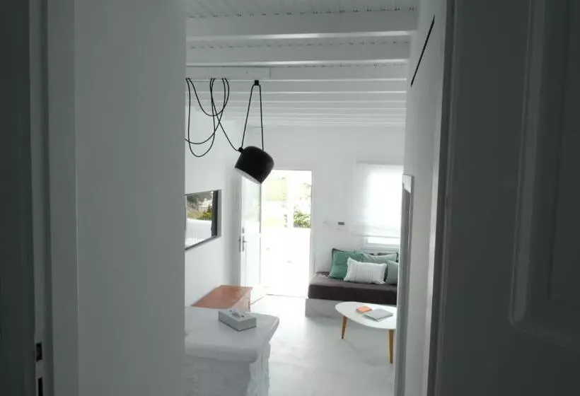 سوئیت با چشم‌انداز دریا و هیدروماساژ, Ostraco Suites