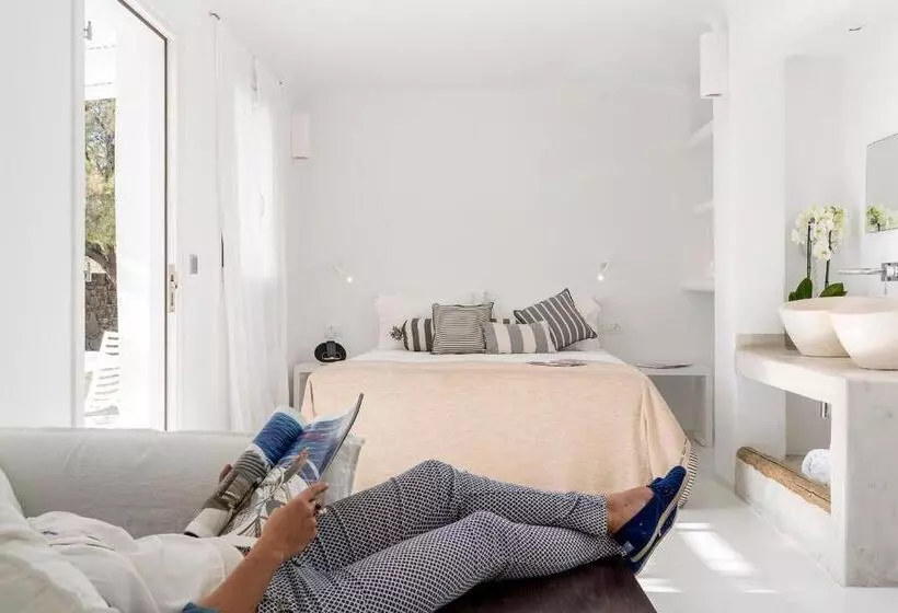 اتاق سوپریور با چشم‌انداز دریا, Ostraco Suites