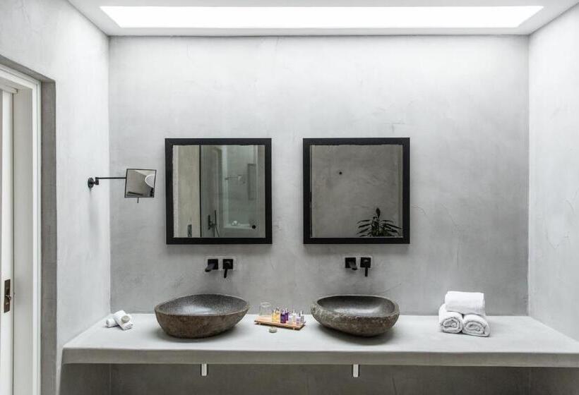 Люкс Deluxe 2 Спальни, Ostraco Suites