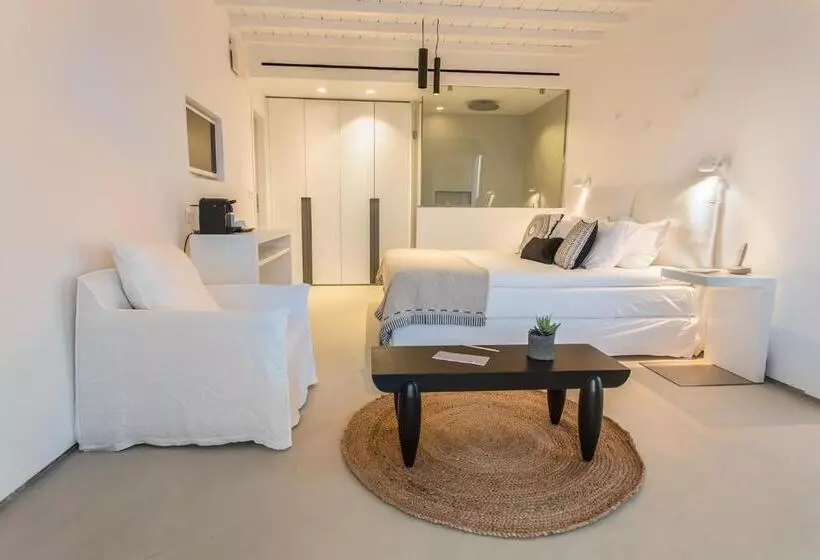 اتاق لوکس با چشم‌انداز دریا, Ostraco Suites