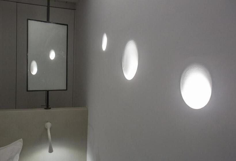 Люкс с Бассейном, Ostraco Suites