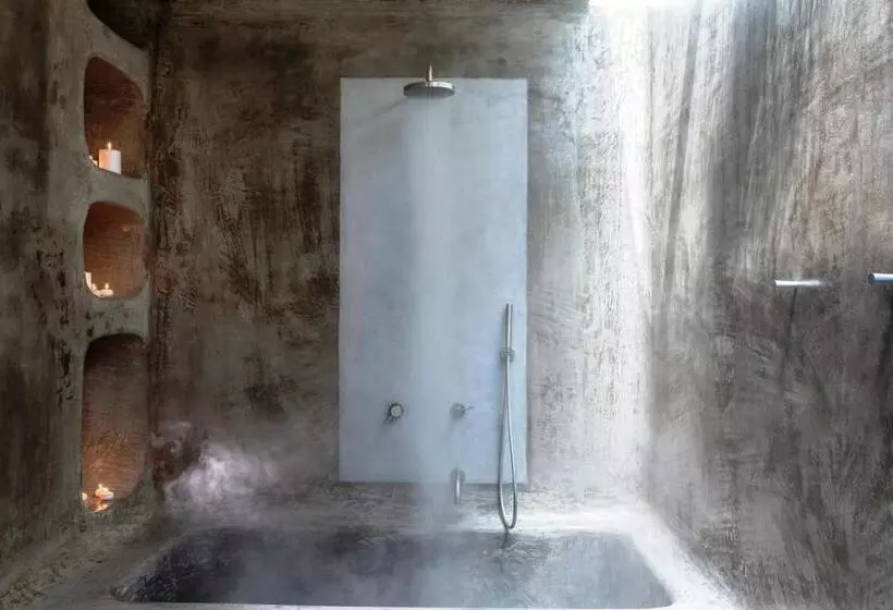 اتاق لوکس, Ostraco Suites