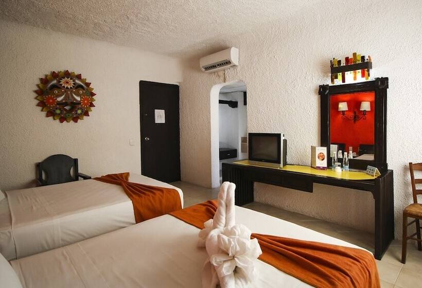 חדר סטנדרט שתי מיטות זוגיות, Xbalamqué & Spa Cancún Centro