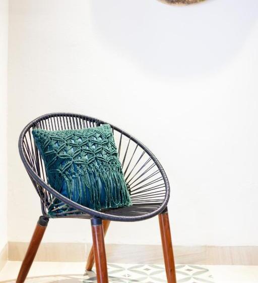 基本间, Latino Hotel Boutique