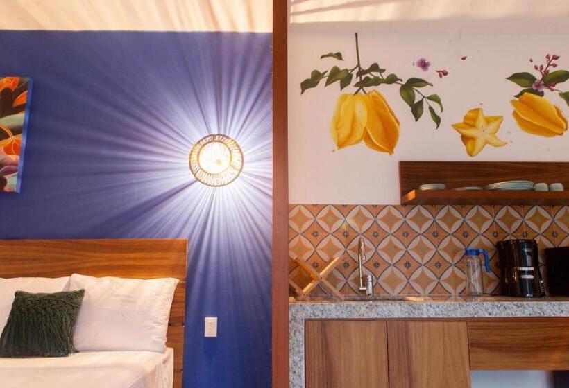 패밀리 스튜디오, Latino Hotel Boutique