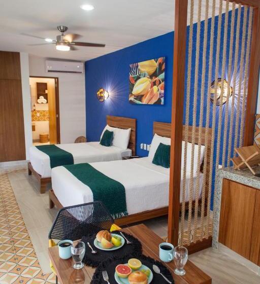 패밀리 스튜디오, Latino Hotel Boutique