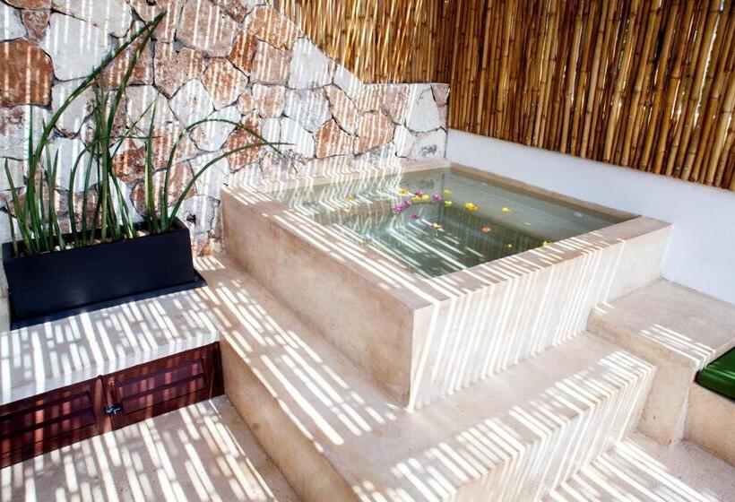带按摩浴盆的套房, Latino Hotel Boutique